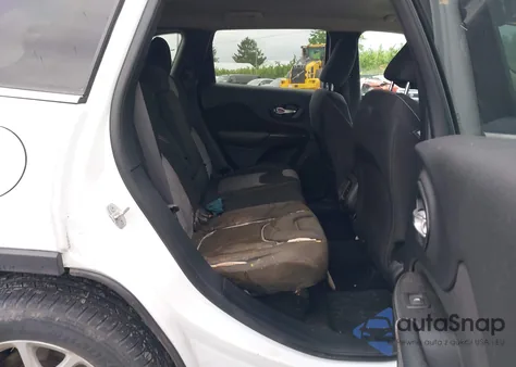 2014 Jeep Cherokee Latitude z USA, uszkodzony, nr VIN 1C4PJMCS8EW125834